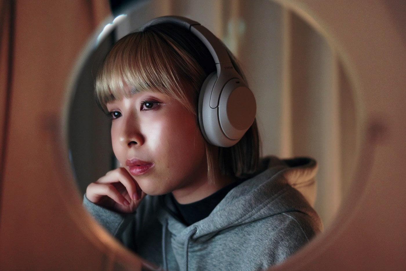 A circle-themed cinematic sequence - headphone with Angela Chan